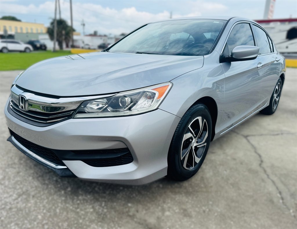 2017 Honda Accord - $17,995