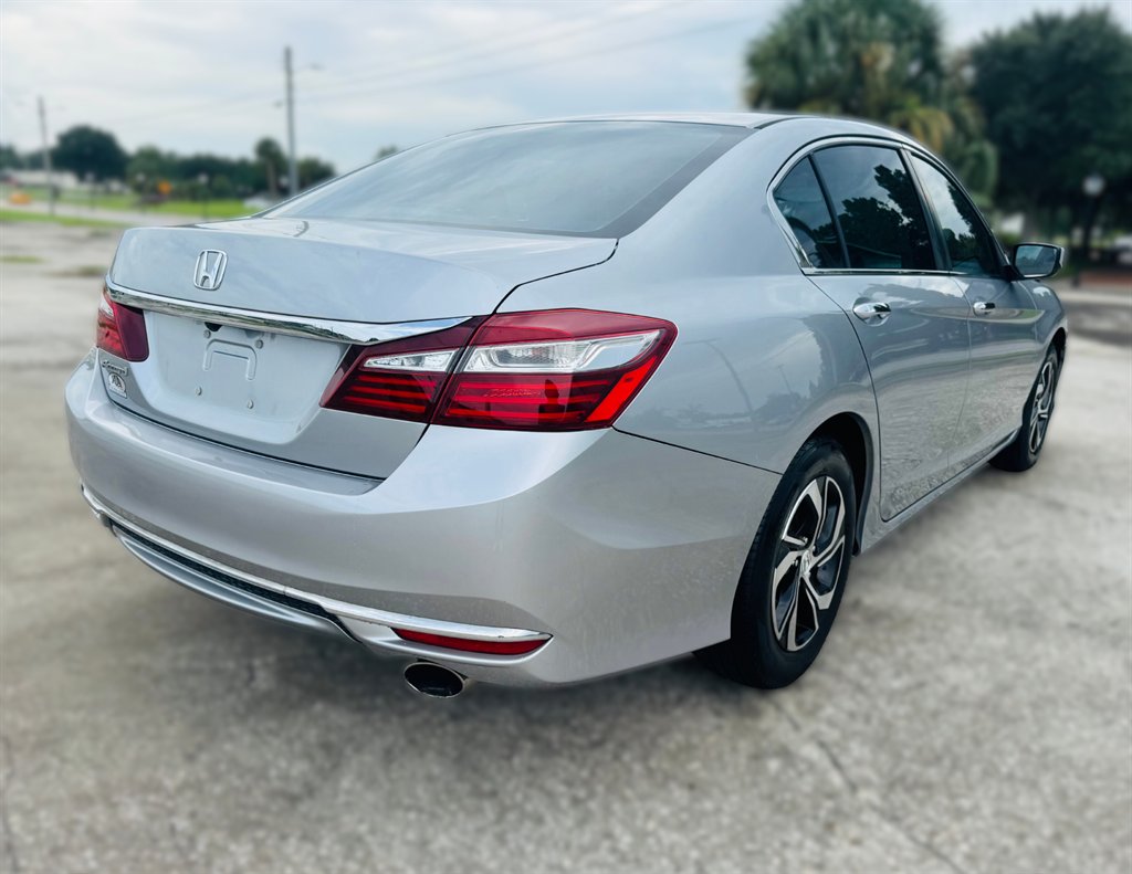 2017 Honda Accord - $17,995