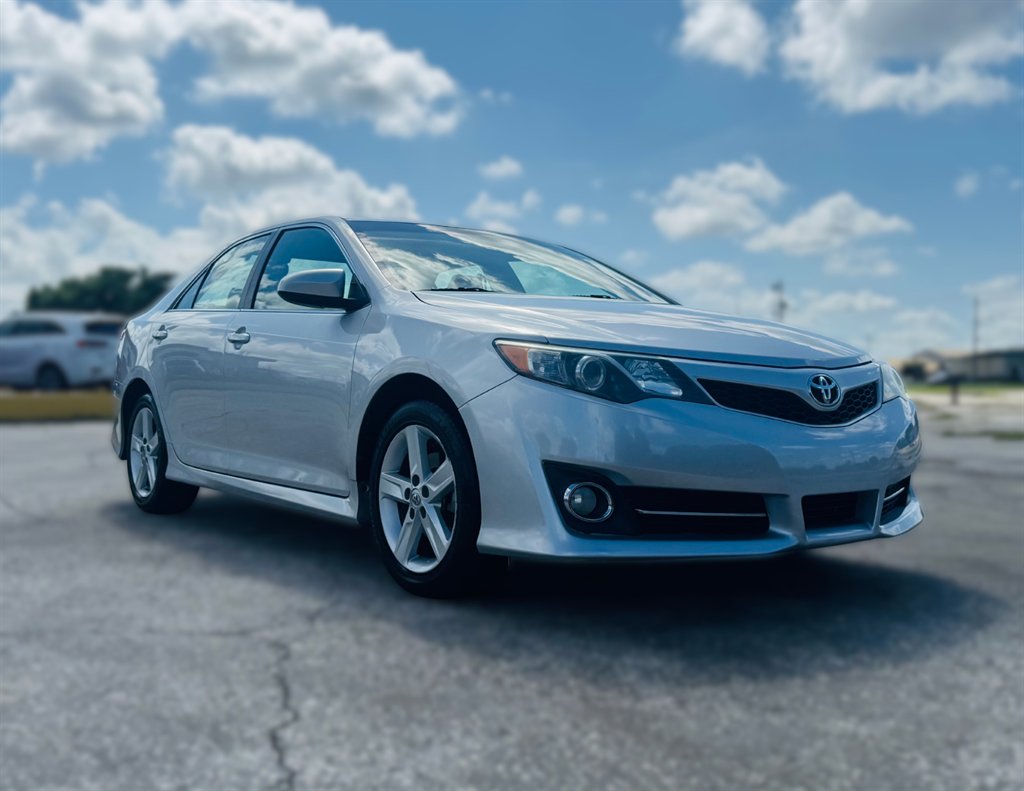 2013 Toyota Camry - $13,995