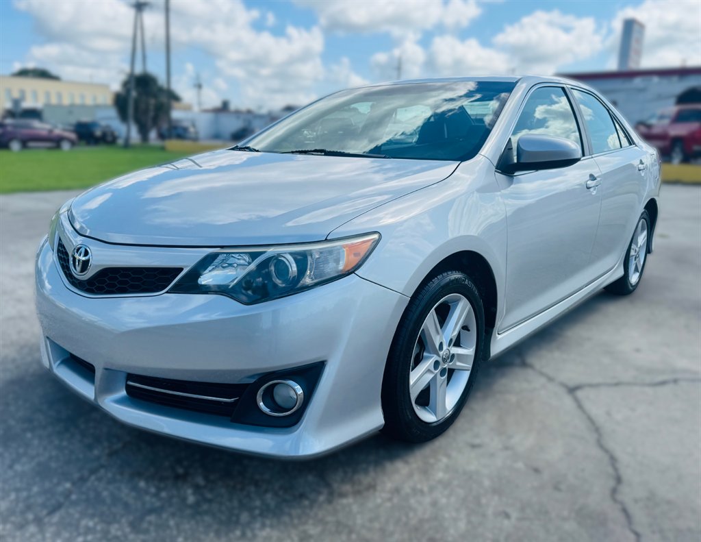 2013 Toyota Camry - $13,995