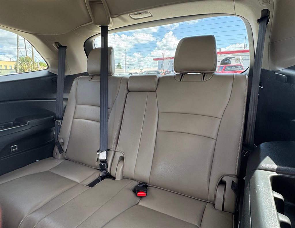 2016 Honda Pilot - $16,995
