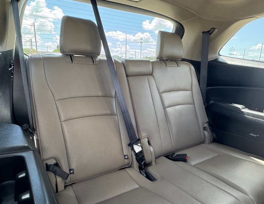 2016 Honda Pilot - $16,995