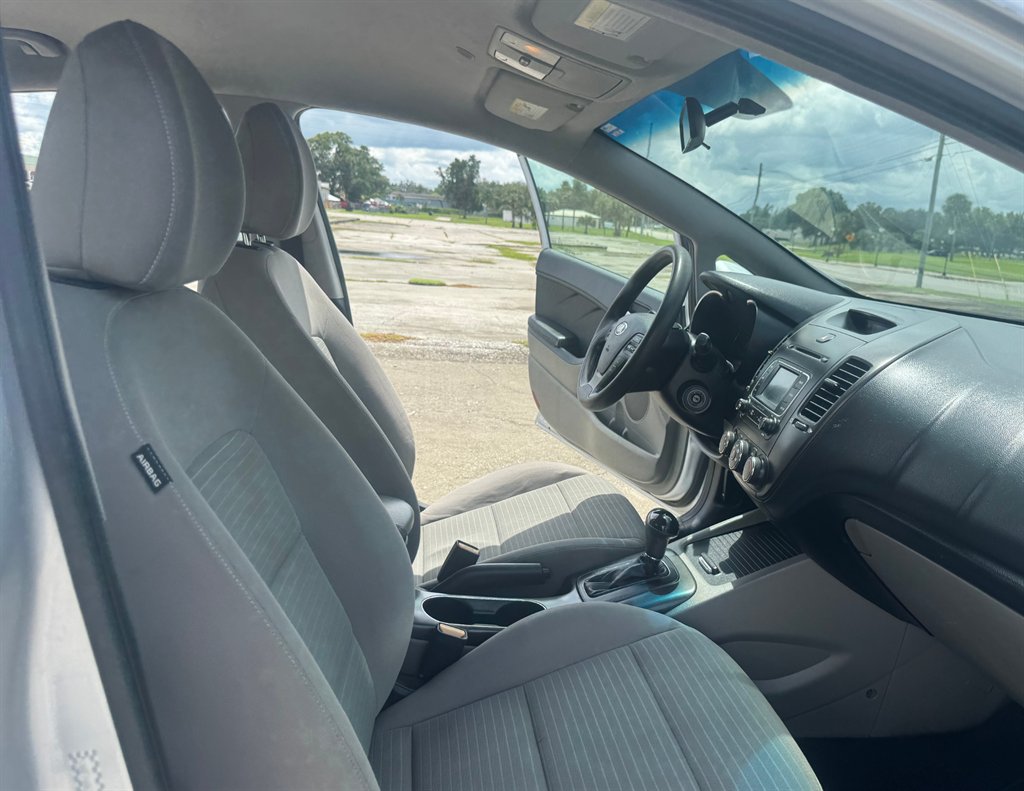 2016 Kia Forte - $11,995