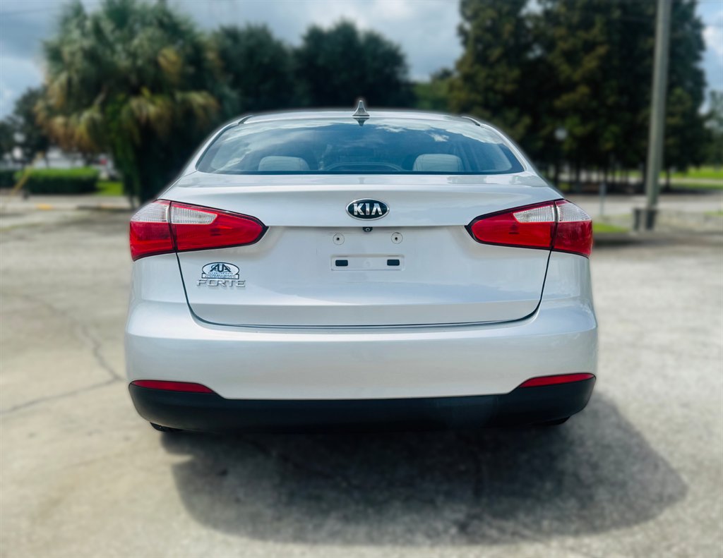 2016 Kia Forte - $11,995