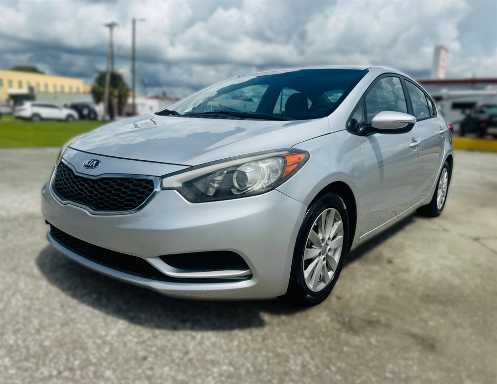 2016 Kia Forte - $11,995