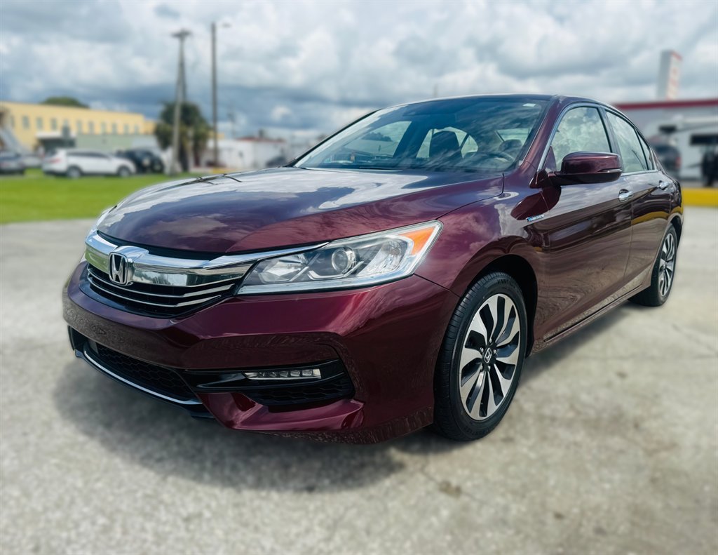 2017 Honda Accord - $17,995