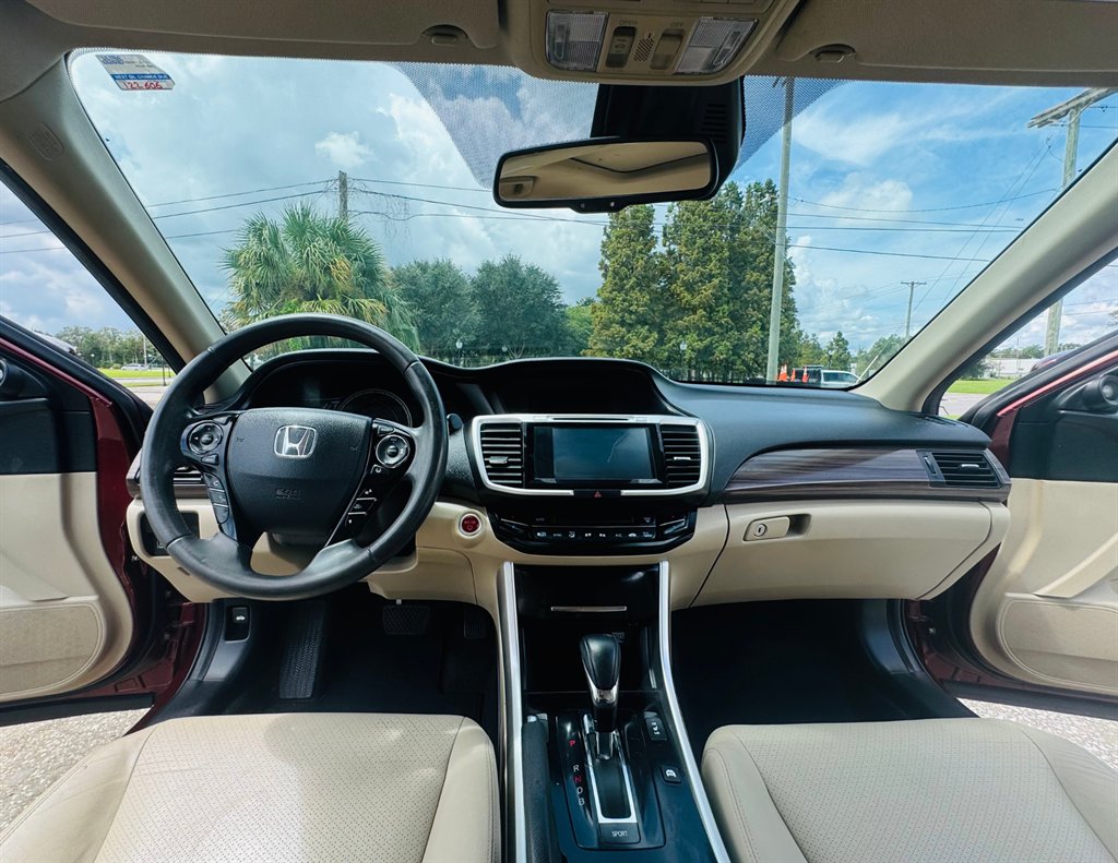 2017 Honda Accord - $17,995