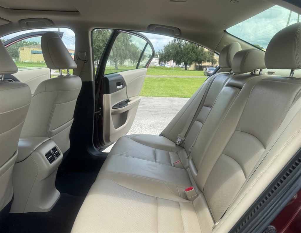 2017 Honda Accord - $17,995