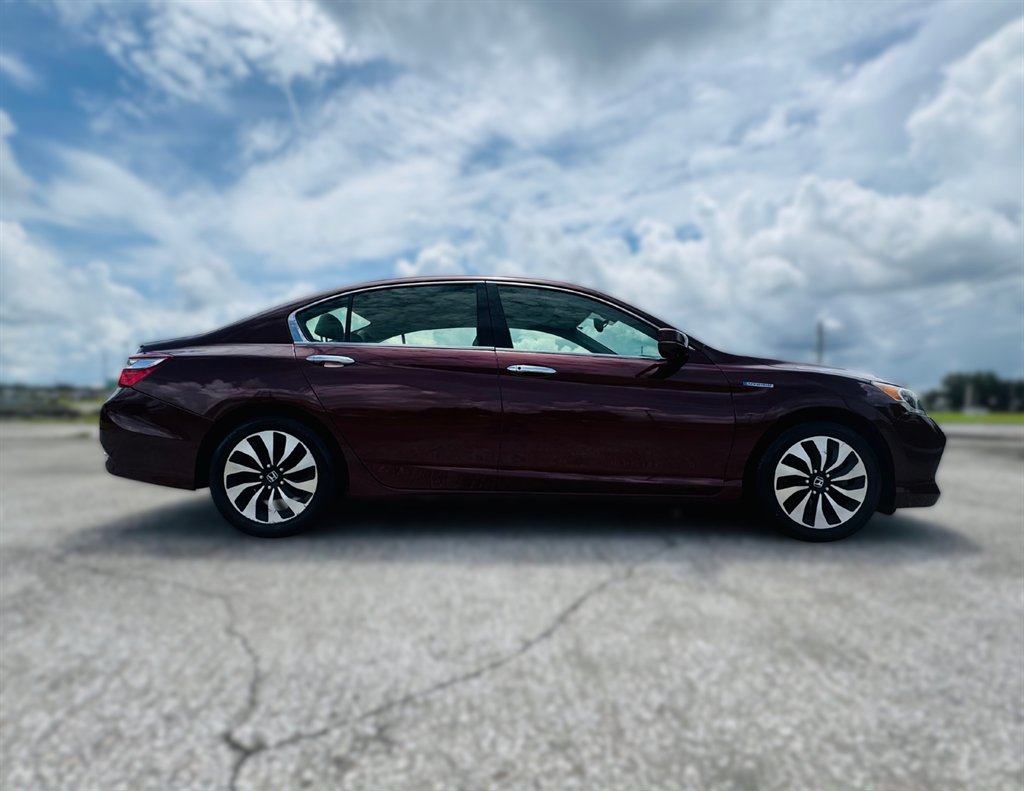 2017 Honda Accord - $17,995