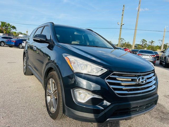 2016 Hyundai Santa Fe - $14,500