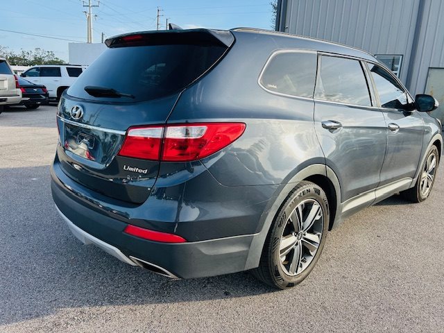 2016 Hyundai Santa Fe - $14,500