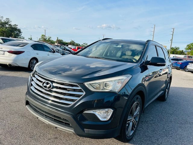 2016 Hyundai Santa Fe - $14,500