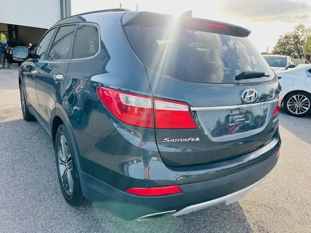 2016 Hyundai Santa Fe - $14,500