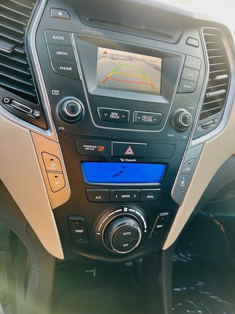 2016 Hyundai Santa Fe - $14,500