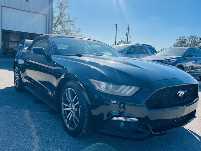 2017 Ford Mustang - $21,900