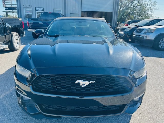 2017 Ford Mustang - $21,900