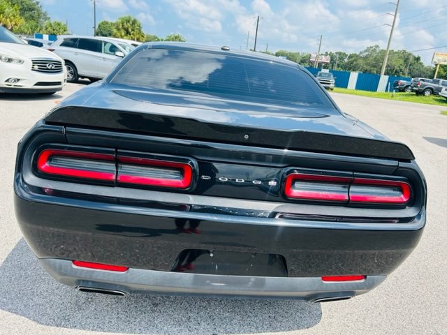 2018 Dodge Challenger SXT photo