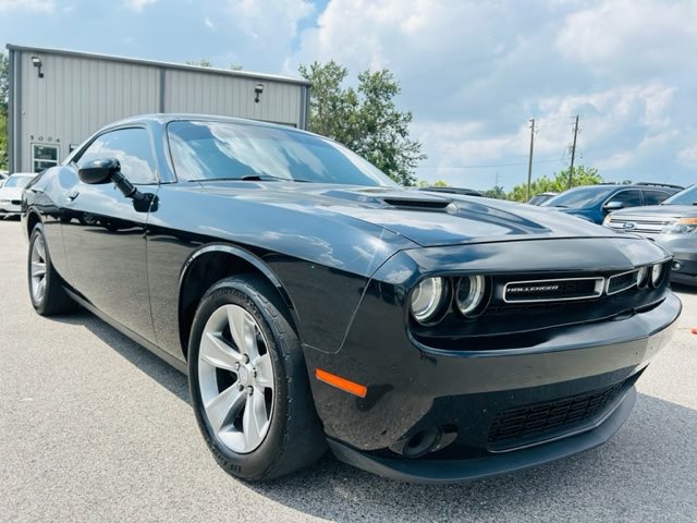2018 Dodge Challenger SXT photo