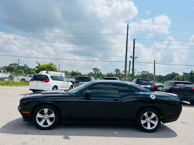 2018 Dodge Challenger SXT photo