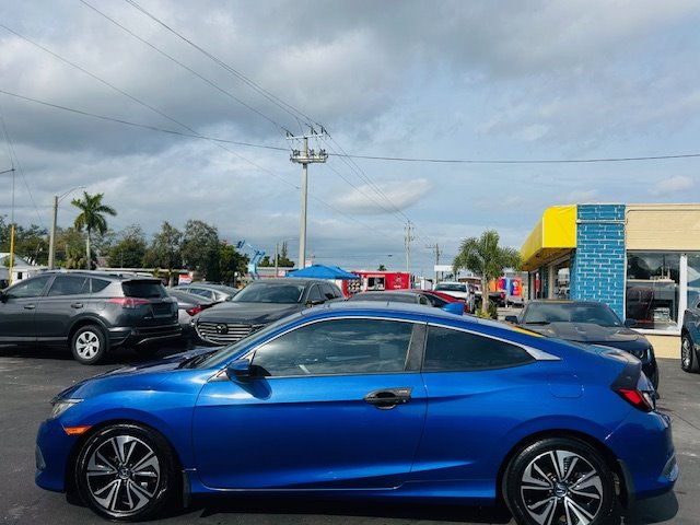 2017 Honda Civic - $13,900