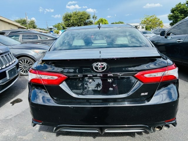2020 Toyota Camry - $18,900