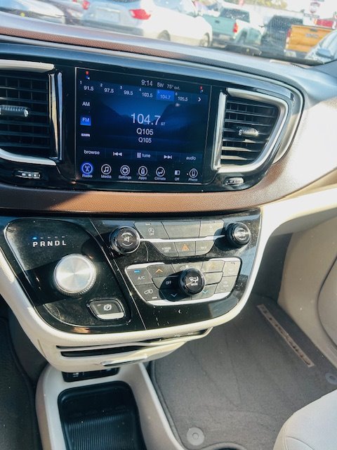 2017 Chrysler Pacifica - $15,900