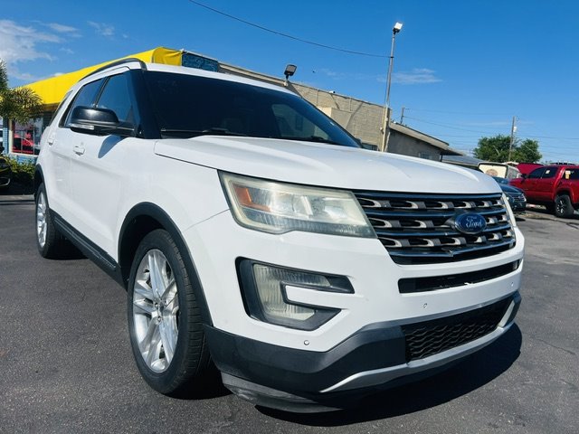 2016 Ford Explorer - $13,500