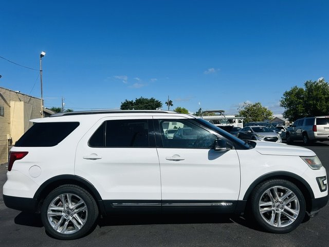 2016 Ford Explorer - $13,500