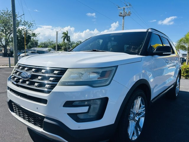 2016 Ford Explorer - $13,500