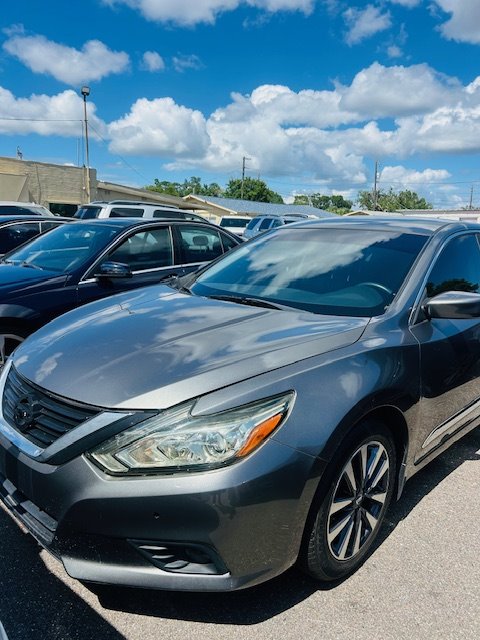 2016 Nissan Altima - $13,500