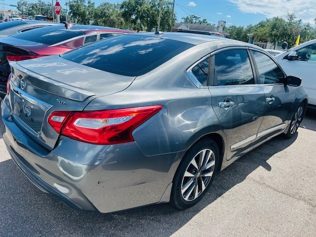 2016 Nissan Altima - $13,500