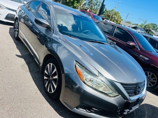 2016 Nissan Altima - $13,500
