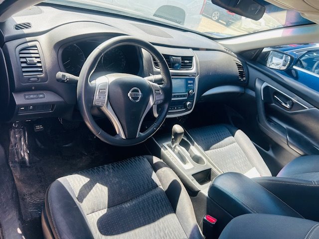 2016 Nissan Altima - $13,500