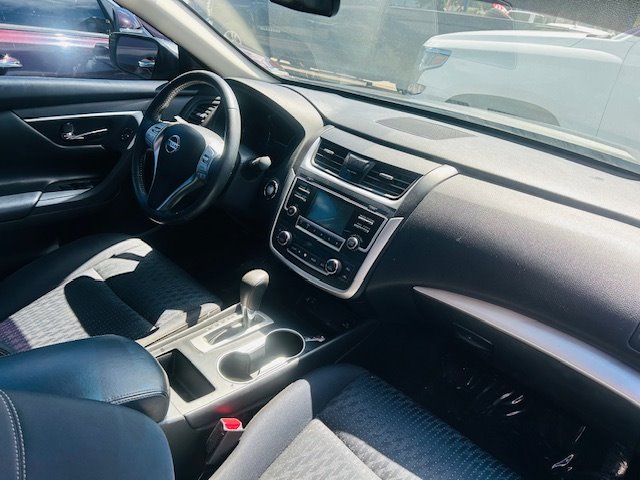 2016 Nissan Altima - $13,500