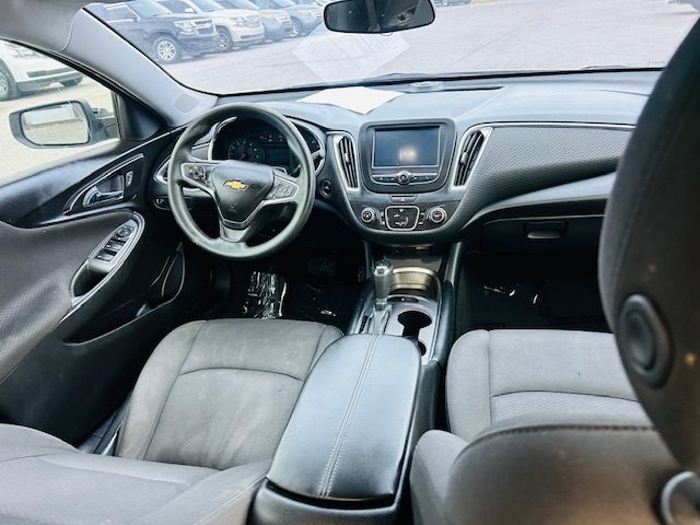 2018 Chevrolet Malibu - $14,900