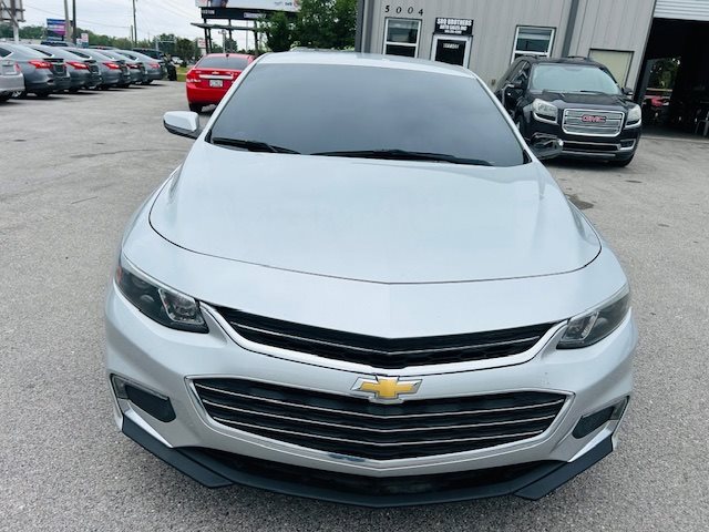 2018 Chevrolet Malibu - $14,900