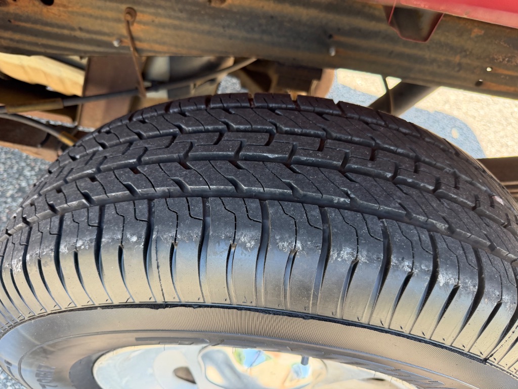 2000 Ford F150 - $4,995