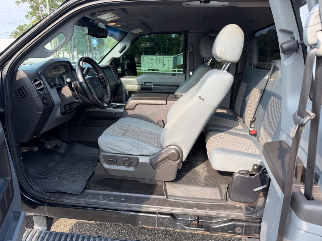 2012 Ford F-350 - $16,995