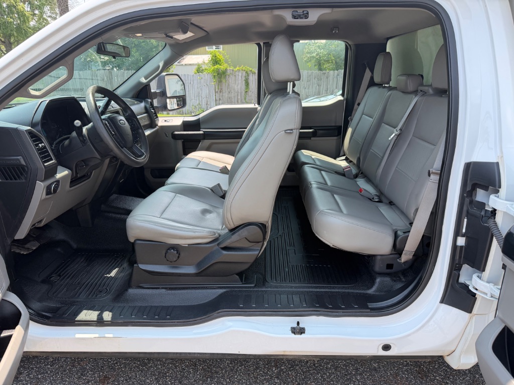 2018 Ford F-250 - $15,995