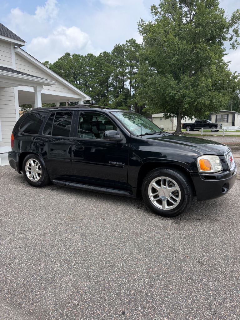 2006 GMC Envoy - $3,999