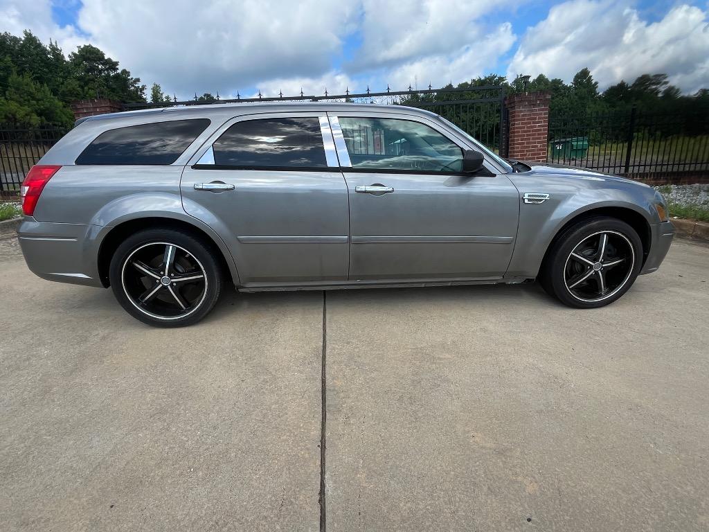 2005 Dodge Magnum