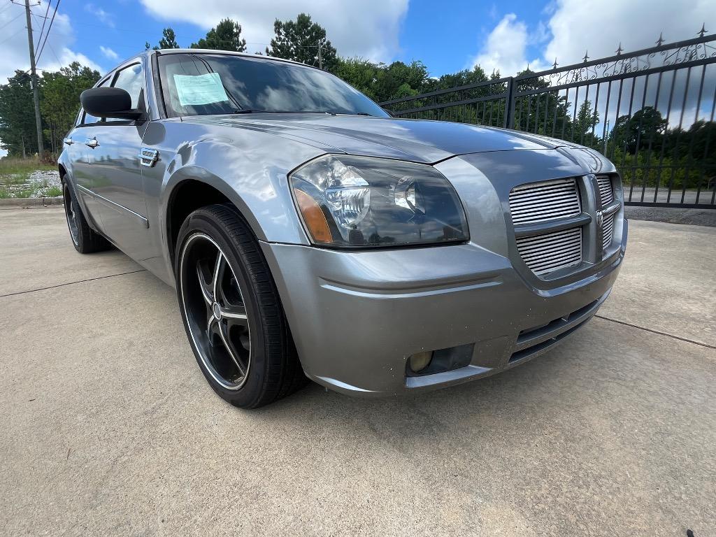 2005 Dodge Magnum