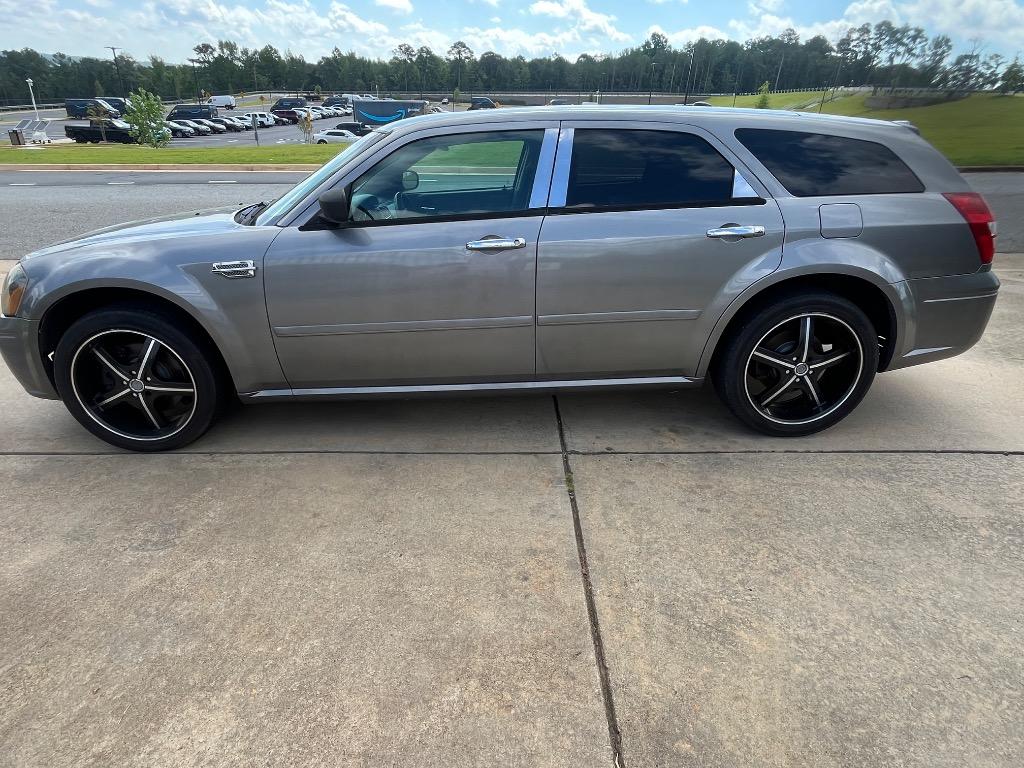 2005 Dodge Magnum