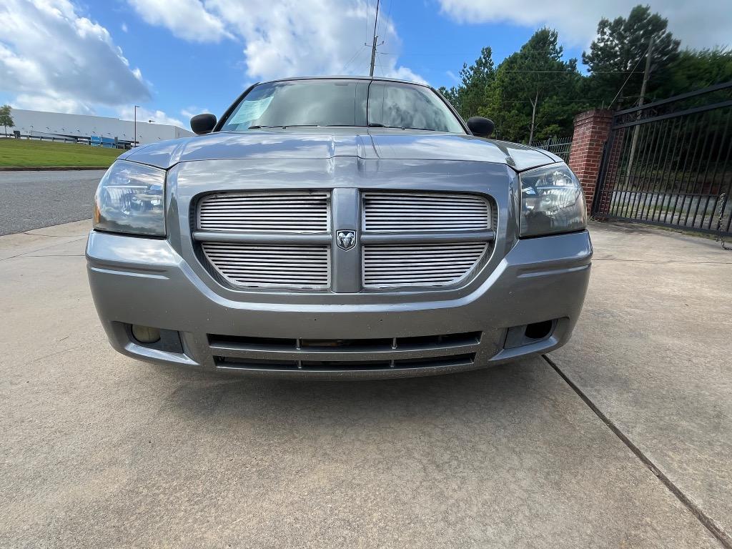 2005 Dodge Magnum
