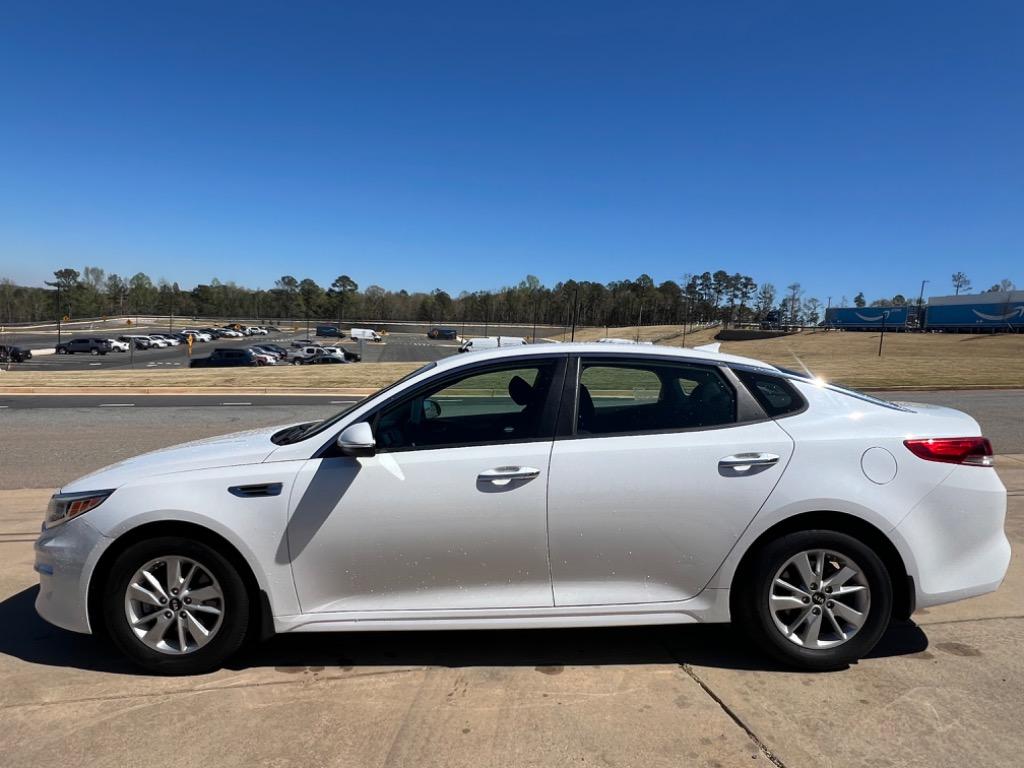 2016 Kia Optima LX photo
