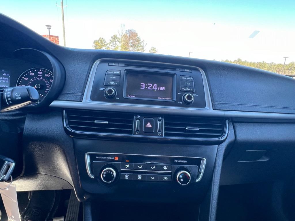 2016 Kia Optima LX photo