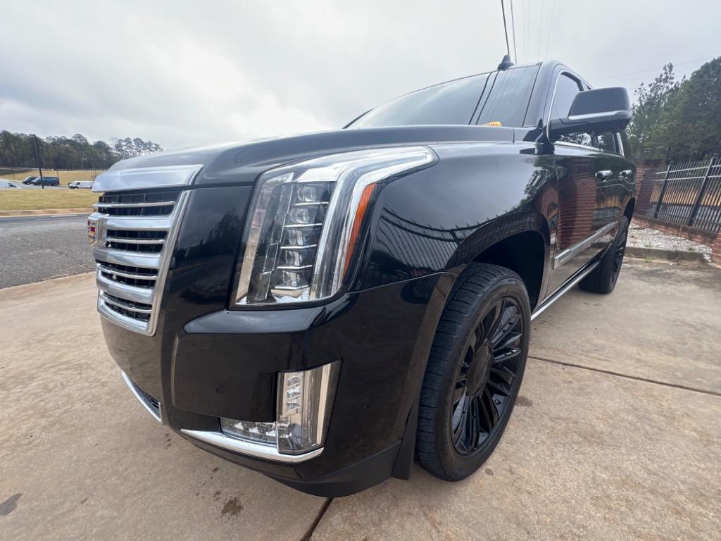 2018 Cadillac Escalade Platinum photo