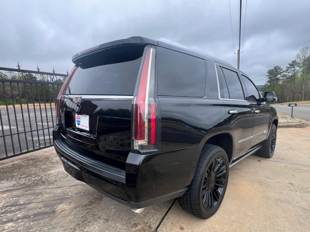 2018 Cadillac Escalade Platinum photo