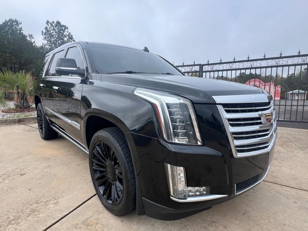 2018 Cadillac Escalade Platinum photo