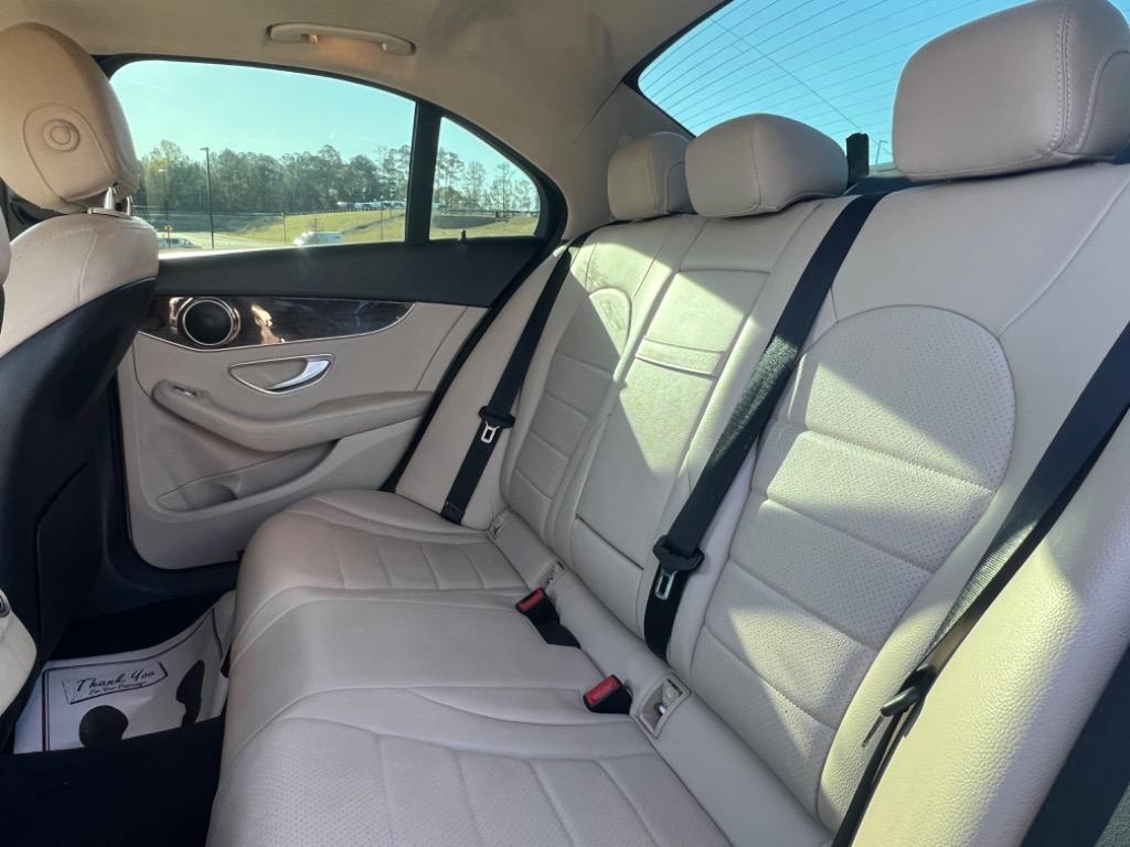 2019 Mercedes-Benz C-Class C300 photo